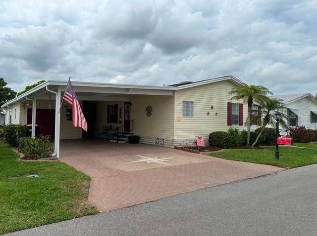 1513 Aberdeen Lane a Winter Haven, FL Mobile or Manufactured Home for Sale